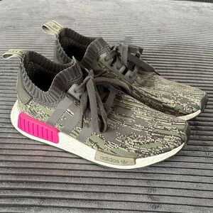 Adidas Mens Sneakers - Olive and Pink